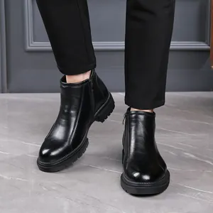 Botines Chelsea clásicos de cuero negro para hombre con cremallera lateral y forro
