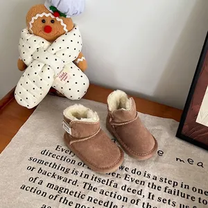 Bottes de neige d'hiver pour bébés avec doublure chaude en fausse fourrure marron