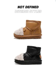 Warme Winter Babystiefel in Braun und Schwarz mit weichem Kunstfell an den Zehen