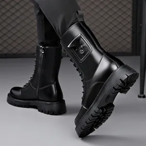 Herren High-Top Martin Boots aus schwarzem Leder mit dicker Sohle und Reißverschluss.