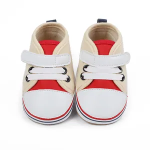 Zapatos de suela blanda para bebé en beige y rojo con velcro para 0-1 año