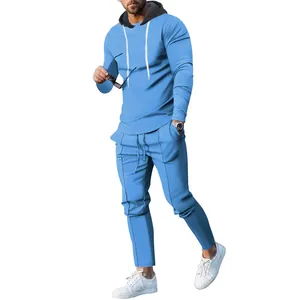 Lichtblauw tweedelig sportpak voor heren met een nauwsluitende hoodie en bijpassende broek