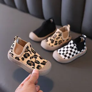 Warm canvas mid-top toddler boys shoes with leopard and checkerboard prints for autumn winter