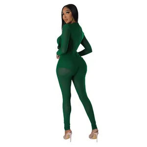 Vue détaillée de la combinaison moulante sexy vert foncé transparente à manches longues