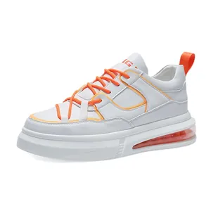 Zapatillas casuales blancas para hombre con cordones naranja y suela de aire