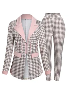 Elegante conjunto de dos piezas con blazer de pata de gallo rosa y leggings