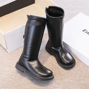 Stilvolle schwarze hohe Lederstiefel für Mädchen mit praktischem Reißverschluss hinten