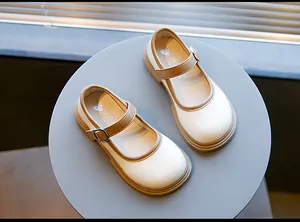 Elegante Mary Jane Lederschuhe für Mädchen in Weiß und Braun mit runder Zehenkappe