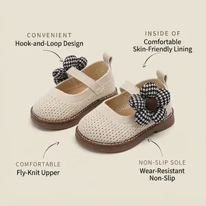 Comfortable toddler girl fly-knit Mary Jane shoes with flower decoration and Velcro strap