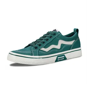 Professional vintage green low-top canvas sneakers for men with side wave pattern decoration
