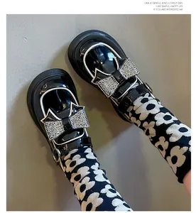 Zapatos de charol negro para niñas con lazo de diamantes estilo británico