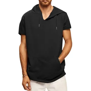 Vue de face détaillée du sweat à capuche sans manches pour hommes avec poche en noir