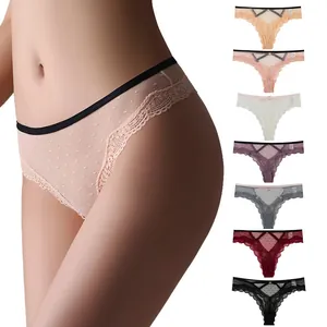 Perizoma sexy in pizzo da donna con mesh trasparente e design a cuore sulla schiena multicolore