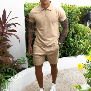 Ensemble décontracté deux pièces kaki pour homme avec polo et short assorti pour l'été