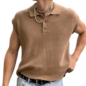Débardeur en maille polo pour hommes de couleur camel avec un col à boutons élégant