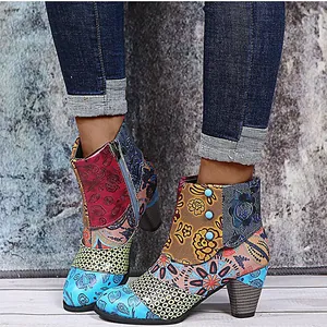 Modische Damen Retro-Stiefeletten mit farbenfrohem ethnischem Blumen-Patchwork-Muster