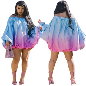 Vestido corto degradado con hombros descubiertos, mangas de murciélago y dobladillo