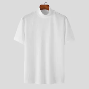 T-shirt blanc pour hommes à col montant et manches courtes, tissu gaufré texturé