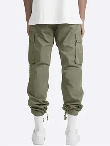 Vue arrière du pantalon cargo homme vert armée avec cordons de serrage et poches.