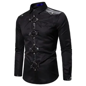 Camicia gotica nera a maniche lunghe da uomo con anelli e rivetti in metallo - Stile punk
