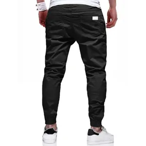 Pantalones jogger negros de corte entallado para hombre con puños elásticos