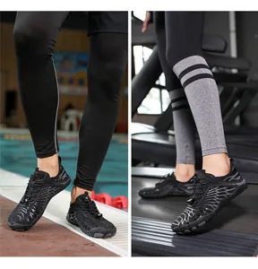 Professional breathable black water shoes for outdoor beach activities and gym training
