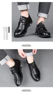 Vista detallada de los elegantes zapatos casuales de cuero negro para hombre con cordones
