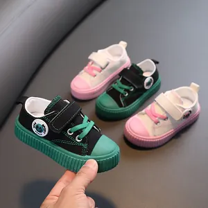 Baskets en toile antidérapantes pour enfants avec scratchs et semelles épaisses colorées