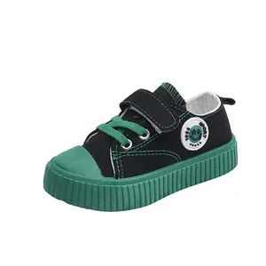 Chaussures en toile basses pour enfants avec semelle épaisse verte antidérapante et velcro