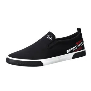 Mocassins décontractés noirs pour hommes avec semelle plate blanche et motifs imprimés