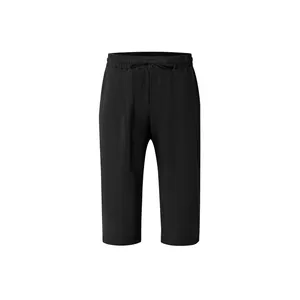 Black men's casual linen 7-point cropped pants with elastic waist and drawstring