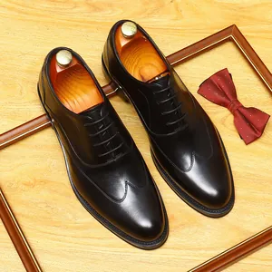 Klassische Herren Oxford-Schuhe aus schwarzem Leder für Hochzeiten und Business.