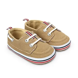 Khaki canvas baby loopschoenen met gestreepte bies voor baby's van 0-1 jaar oud