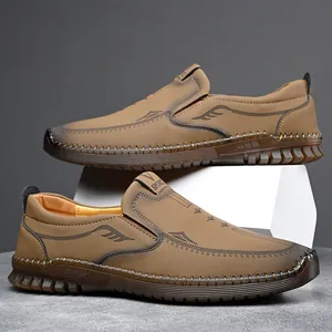 Mocasines casuales de cuero marrón para hombre con suela suave antideslizante y cómoda