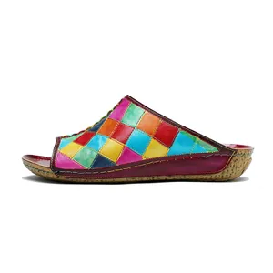 Ciabatte in pelle fatte a mano con design patchwork vintage e suola confortevole
