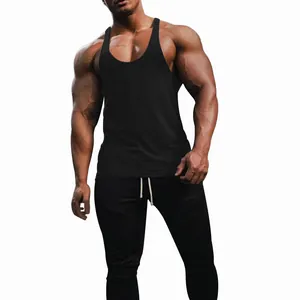 Canotta sportiva da uomo nera traspirante e aderente per il bodybuilding e l'allenamento fisico