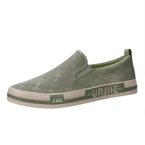 Αναπνέοντα ανδρικά slip-on loafers από δίχτυ flyknit σε λαδί χρώμα με μαλακή σόλα και άνετο σχέδιο