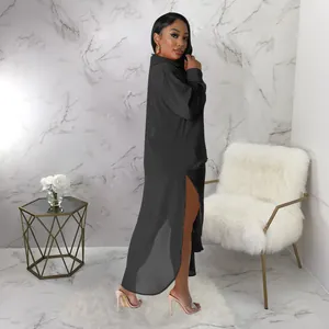 Elegante conjunto de dos piezas de gasa negra transparente, camisa larga y pantalones cortos