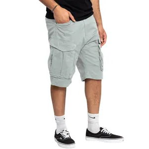 Pantalones cortos cargo casuales para hombre en gris claro con bolsillos detalle