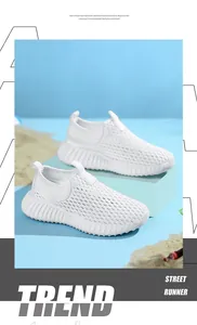 Zapatos de malla blanca para niños, transpirables y fáciles de poner para el verano.