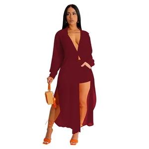 Conjunto playero sexy de gasa granate con cárdigan largo y pantalones cortos combinados