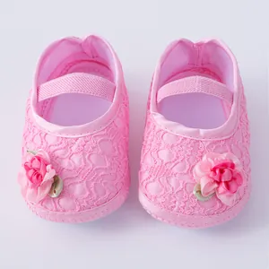 Süße rosa Blumen-Spitzen-Baby-Prinzessinenschuhe mit weicher Sohle für Neugeborene