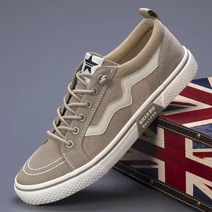Sneaker casual da uomo in mesh kaki traspiranti con comoda suola piatta in gomma