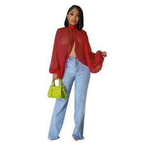 Elegante camicetta in chiffon rosso trasparente con maniche a pipistrello e collo alto