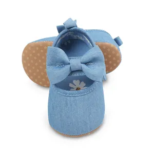 Chaussures de princesse en denim bleu pour bébé fille avec grand nœud et semelle antidérapante