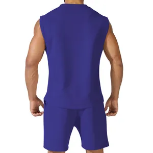Rückansicht eines blauen, ärmellosen Herren-Sportsets für den Sommer und Trainingseinheiten.