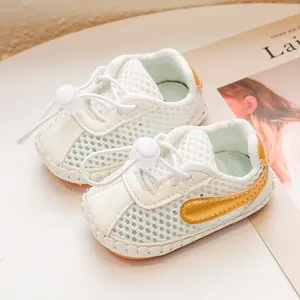 Atmungsaktive Mesh-Babylauflernschuhe mit weicher Sohle für Jungen und Mädchen
