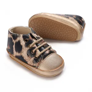 Scarpine neonato leopardate suola morbida 0-1 anno dettagli laterali e della suola