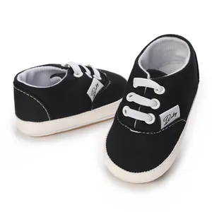 Baskets classiques en toile noire pour bébé de 0 à 1 an avec lacets blancs