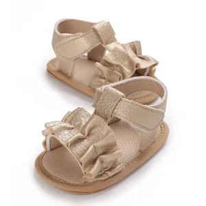 Sandalias doradas para bebé niña con volantes y suela de goma suave para caminar